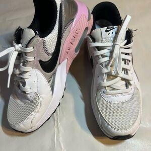 Nike Women's Sneakers - White, Pink, Black